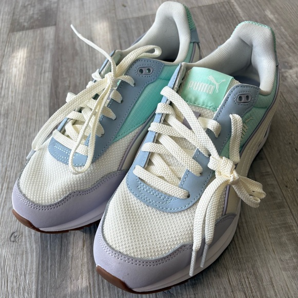 Puma Mint and White Athletic Shoes - Picture 1 of 2